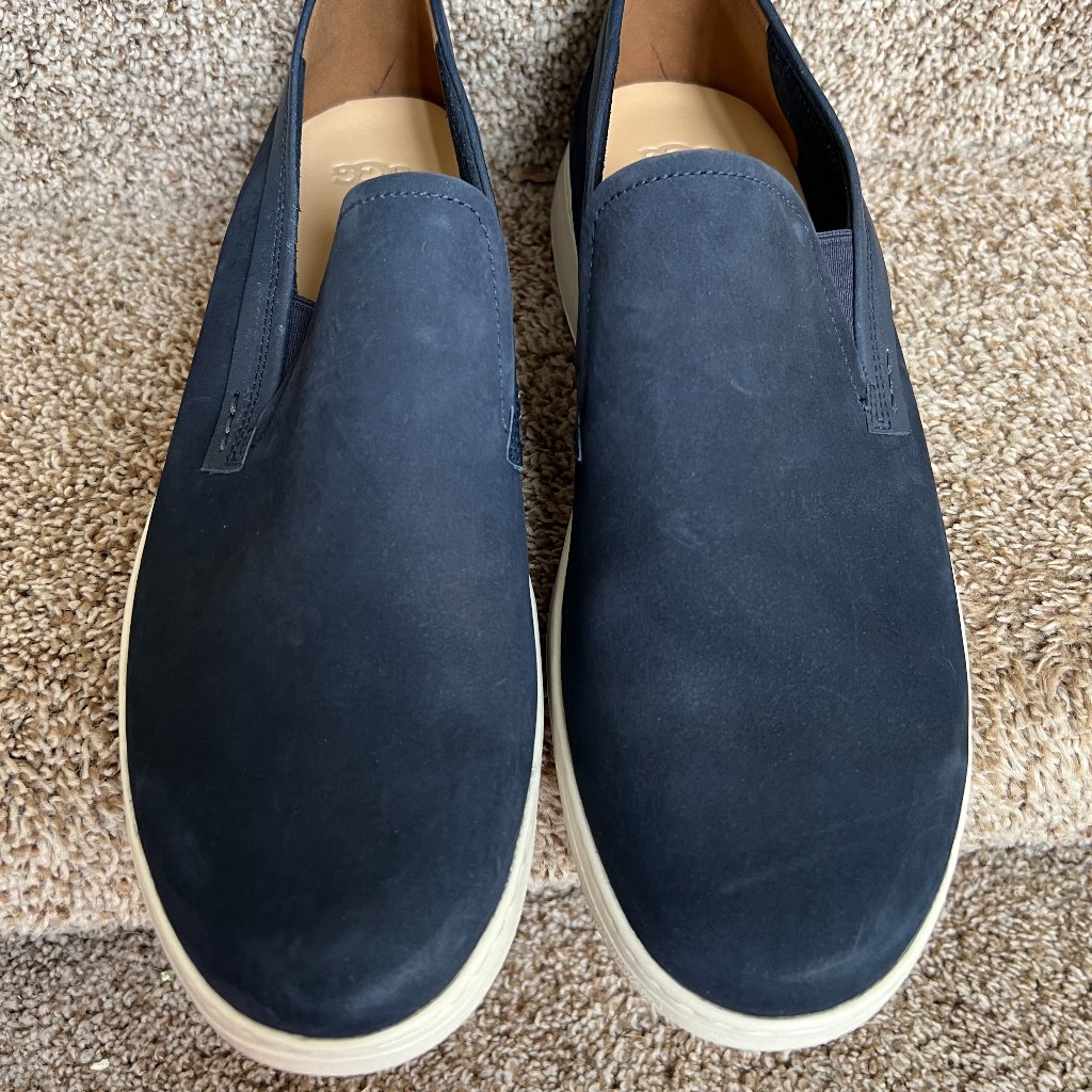 Ugg Pismo Men's Navy Leather Slip On Casual Shoes .